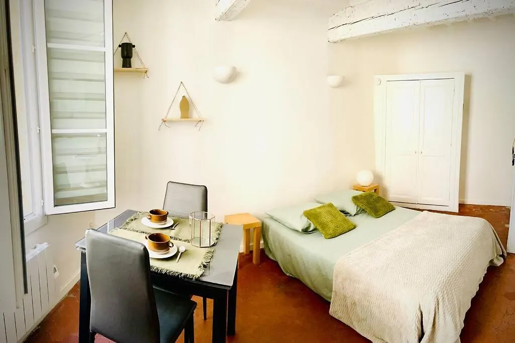 Studio L'Olivier Apartment Aix-en-Provence