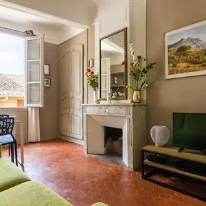 Apartment Anis Furnished Flat, Aix-en-Provence