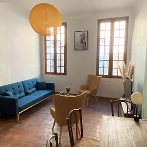 Apartment Mezzanine Mairie, Aix-en-Provence